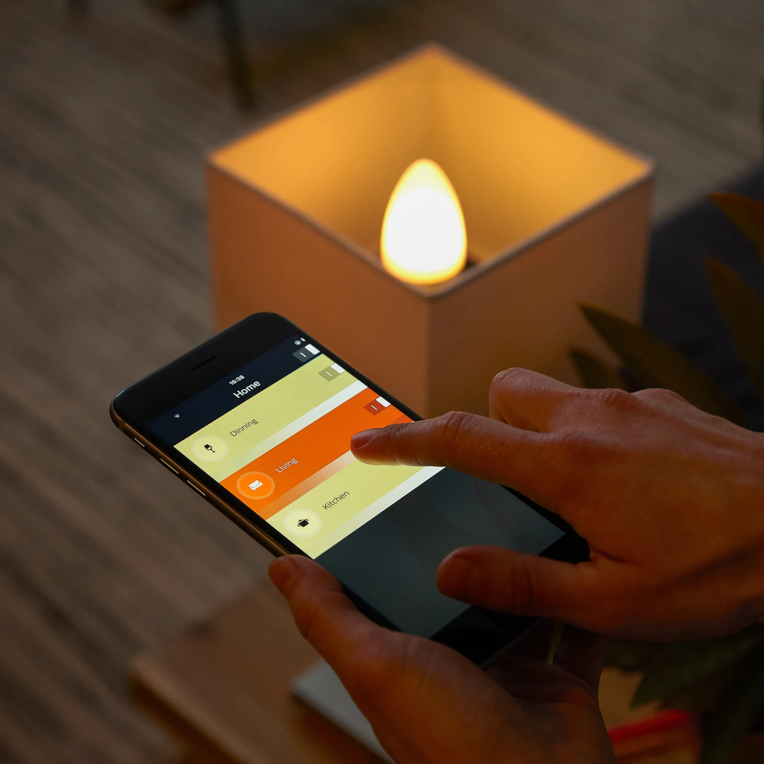 6x Philips Hue Kerze White&Color Amb. E14 5,3W 8 6x Philips Hue Kerze White&Color Amb. E14 5,3W – Bild 6