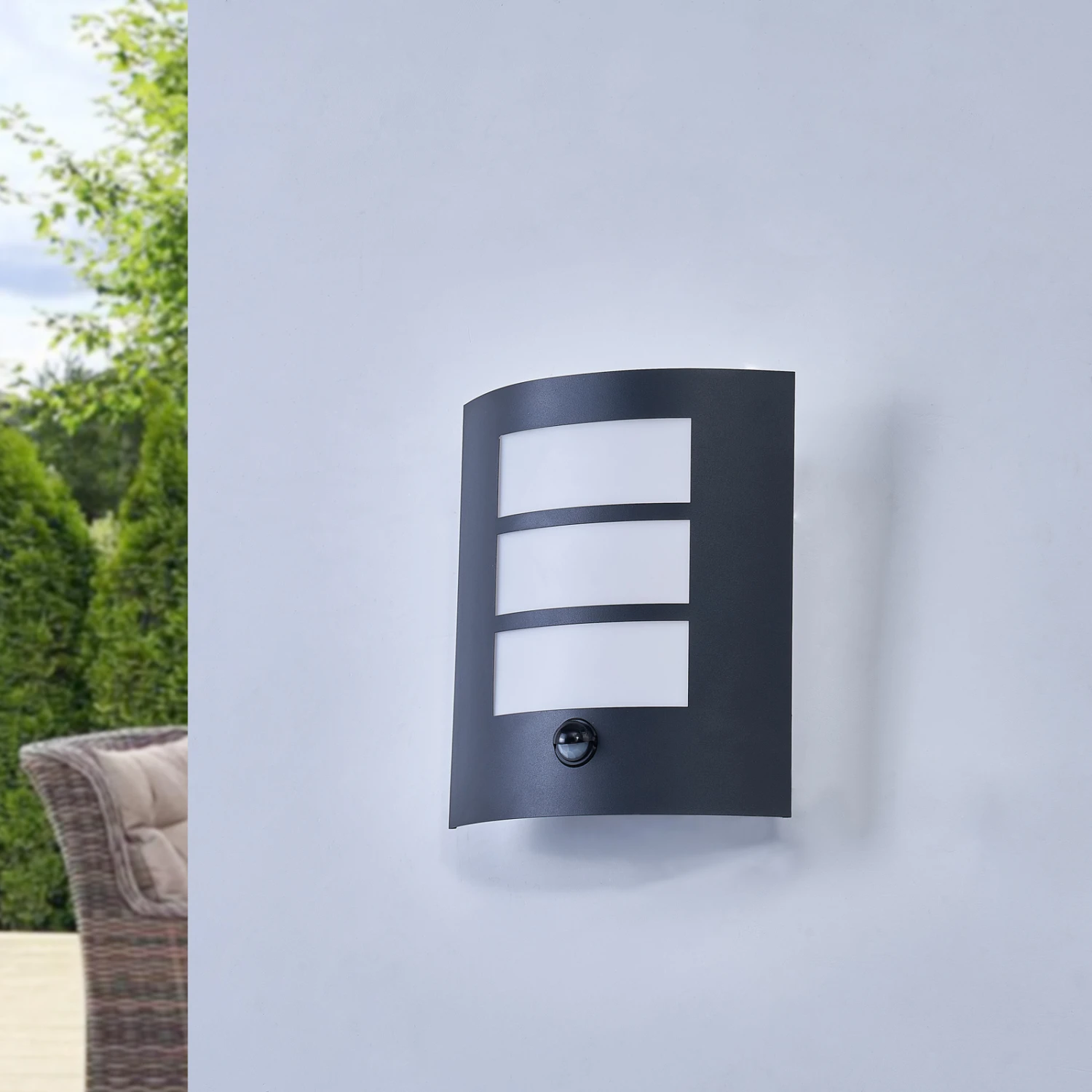 Lindby Vimal Außenwandlampe Aluminium E27 Sensor 4 Lindby Vimal Außenwandlampe Aluminium E27 Sensor – Bild 2