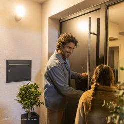 ABUS Smart WLAN Außen-Lichtkamera IP66 Schwarz -Innenleuchten Store 10022228 6