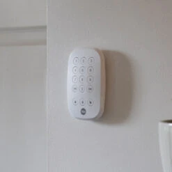 Yale Sync Starter Kit Alarmsystem -Innenleuchten Store 1079011 2