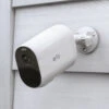 Arlo Essential XL Sicherheitskamera Mit Spotlight -Innenleuchten Store 1080018
