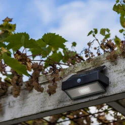 Arrow - Solar-Wandlampe Mit LED Und Sensor 11 Arrow - Solar-Wandlampe Mit LED Und Sensor -Innenleuchten Store 3006678 3