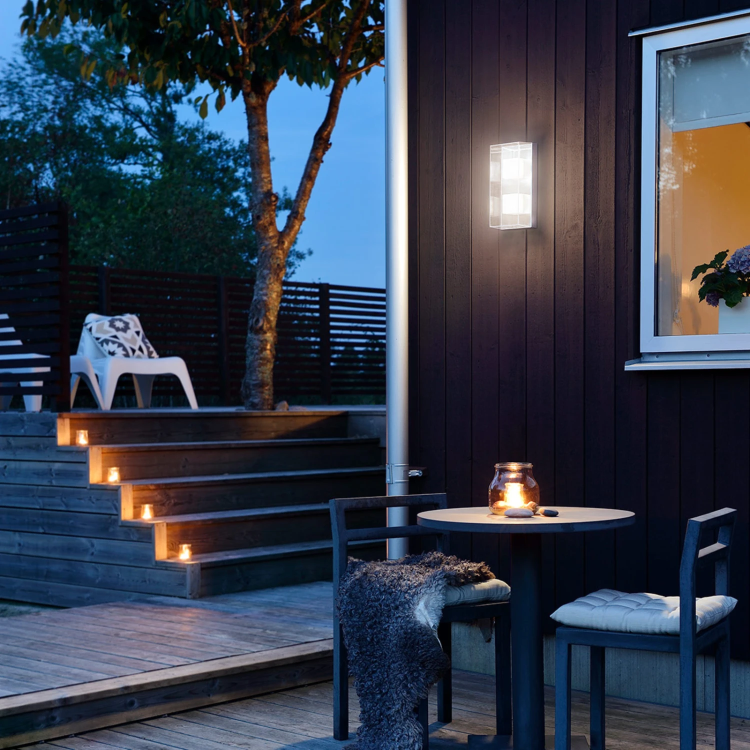 Konstsmide Rechteckige LED-Außenwandleuchte Sanremo 4 Konstsmide Rechteckige LED-Außenwandleuchte Sanremo – Bild 2