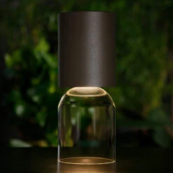 Luceplan Nui Mini Tischlampe Mit Akku IP54, Greige -Innenleuchten Store 6030587 1