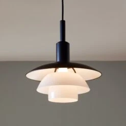 Louis Poulsen PH 3/3 Hängelampe, Schwarz/weiß