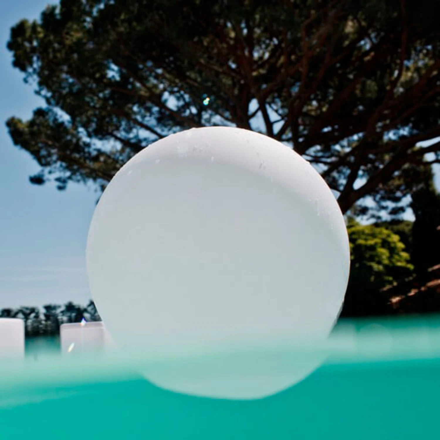 Globe - Schwimmfähige LED-Dekorationslampe 4 Globe - Schwimmfähige LED-Dekorationslampe – Bild 2