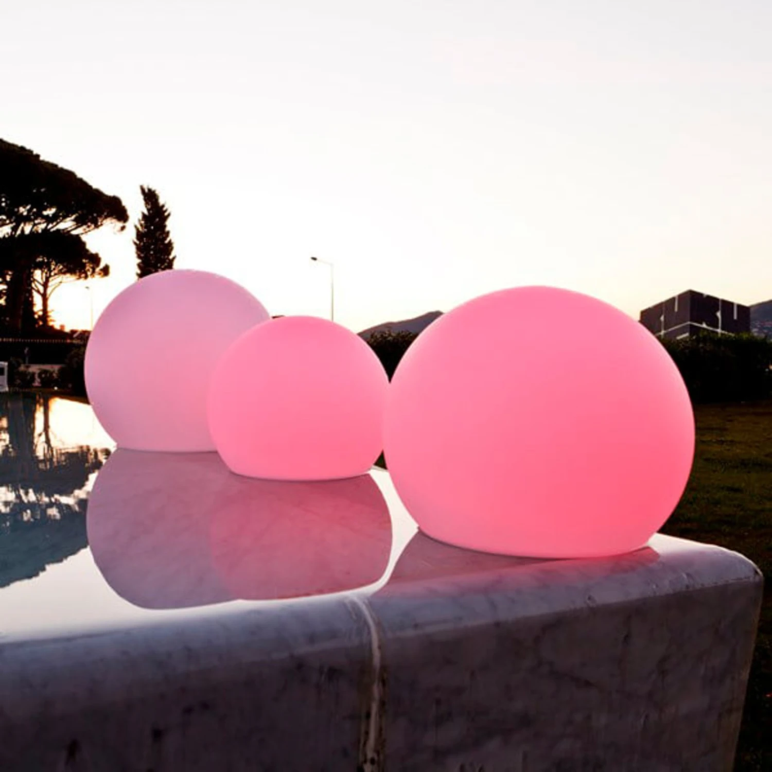 Globe - Schwimmfähige LED-Dekorationslampe 6 Globe - Schwimmfähige LED-Dekorationslampe – Bild 4