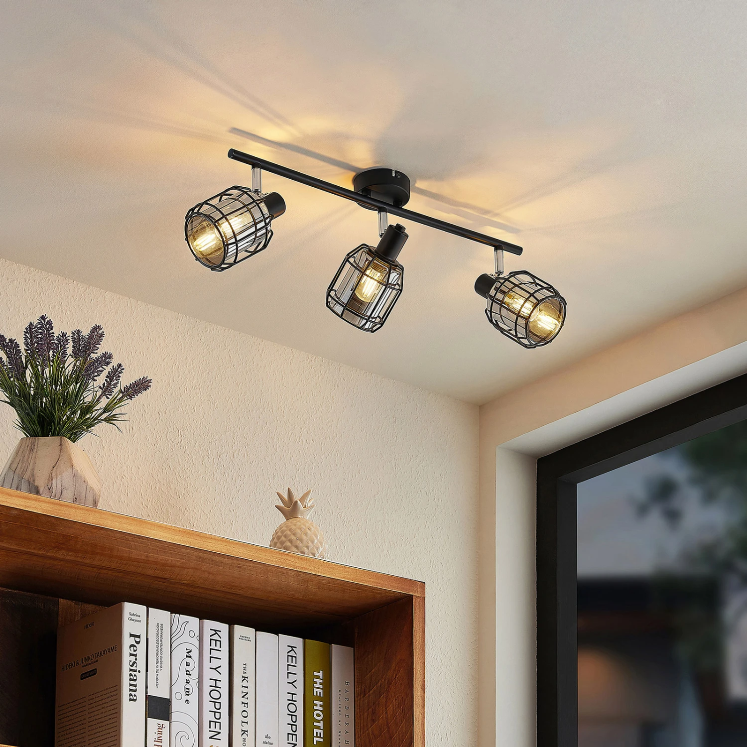 Lindby Sifala Deckenstrahler, Rauchglas, 3-flammig 4 Lindby Sifala Deckenstrahler, Rauchglas, 3-flammig – Bild 2