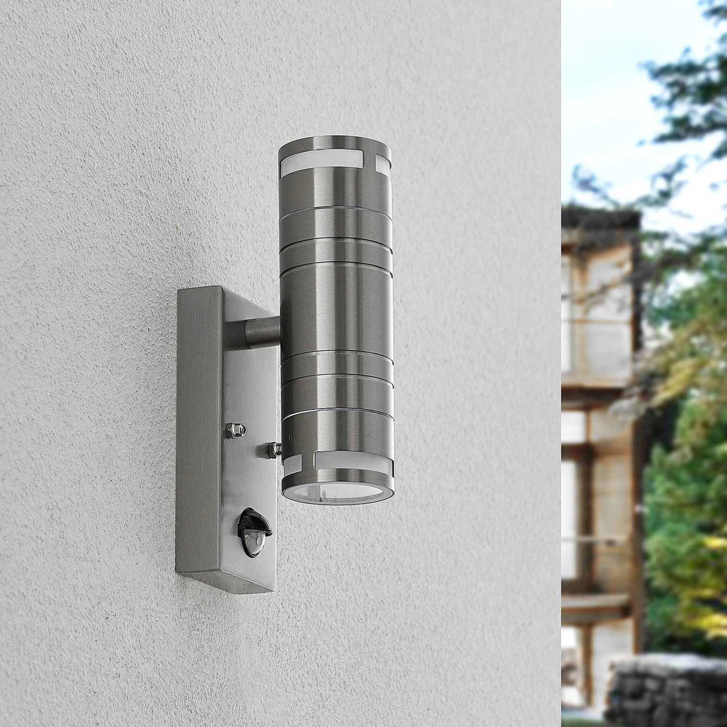 Lindby Catalin Außenwandleuchte, Sensor, 2-flammig 5 Lindby Catalin Außenwandleuchte, Sensor, 2-flammig – Bild 3