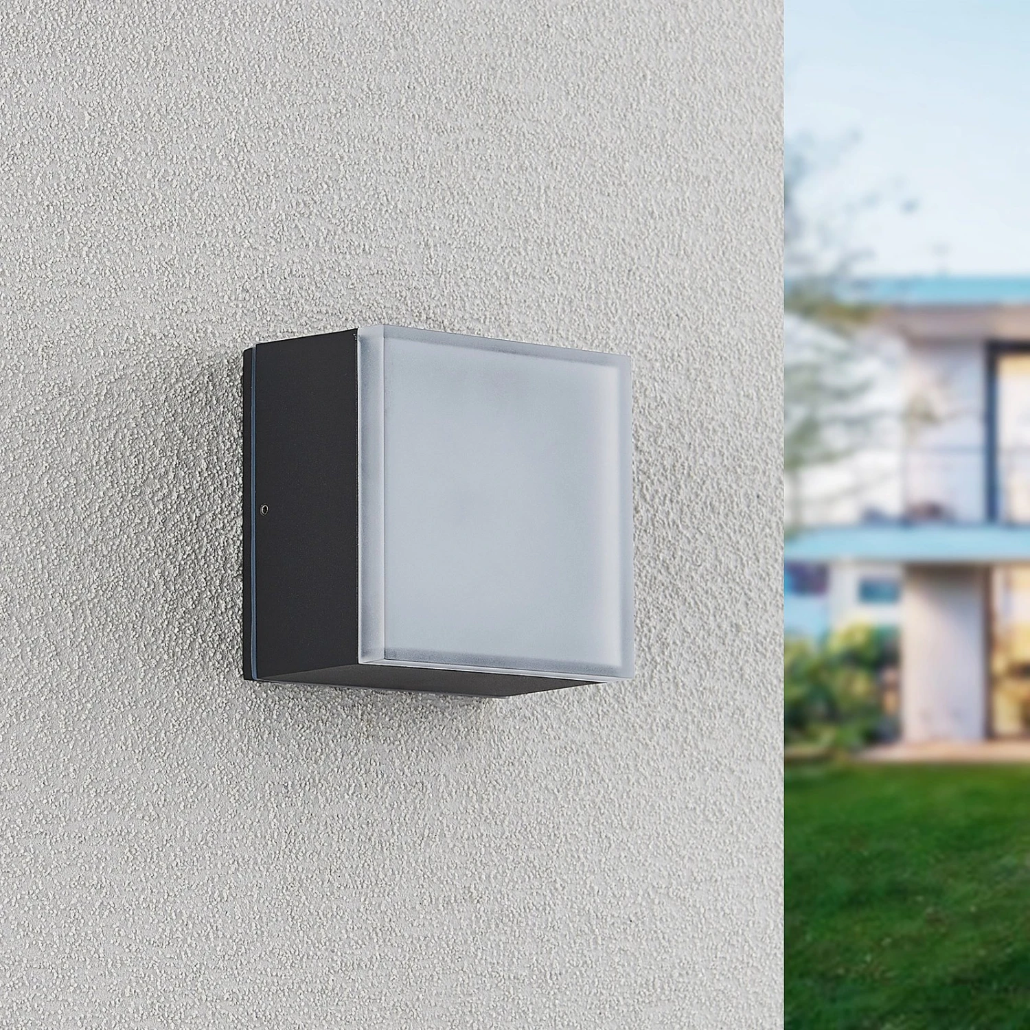 Lindby Mathea LED-Außen-Deckenleuchte, Eckig 6 Lindby Mathea LED-Außen-Deckenleuchte, Eckig – Bild 4