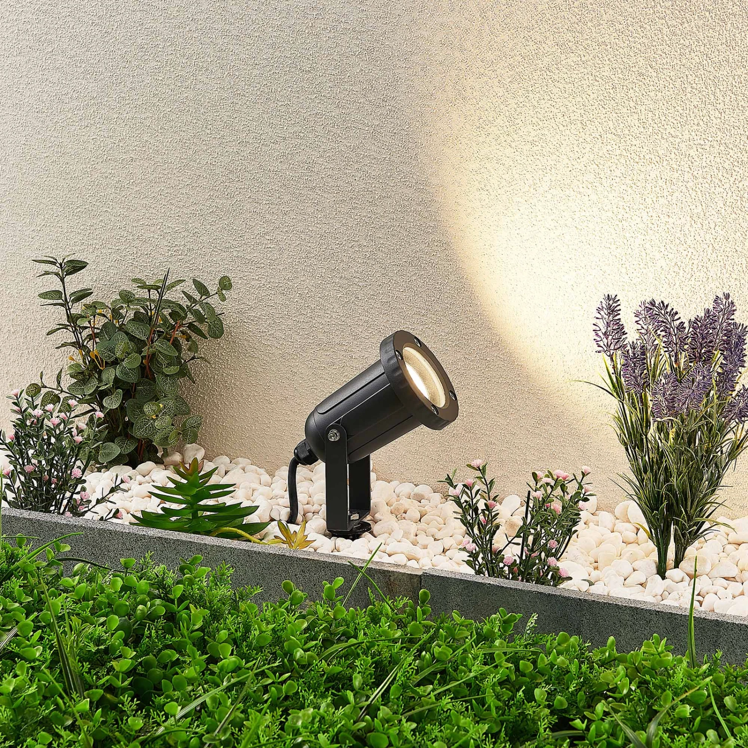 Lindby Donnacha Außen-Spot Mit Erdspieß 4 Lindby Donnacha Außen-Spot Mit Erdspieß – Bild 2