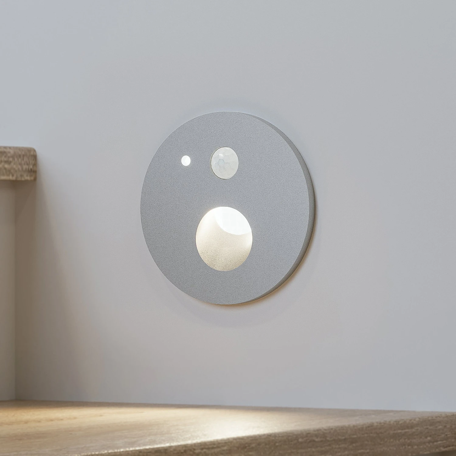 Arcchio Neru LED-Einbaulampe, Sensor, Rund, Silber 3 Arcchio Neru LED-Einbaulampe, Sensor, Rund, Silber