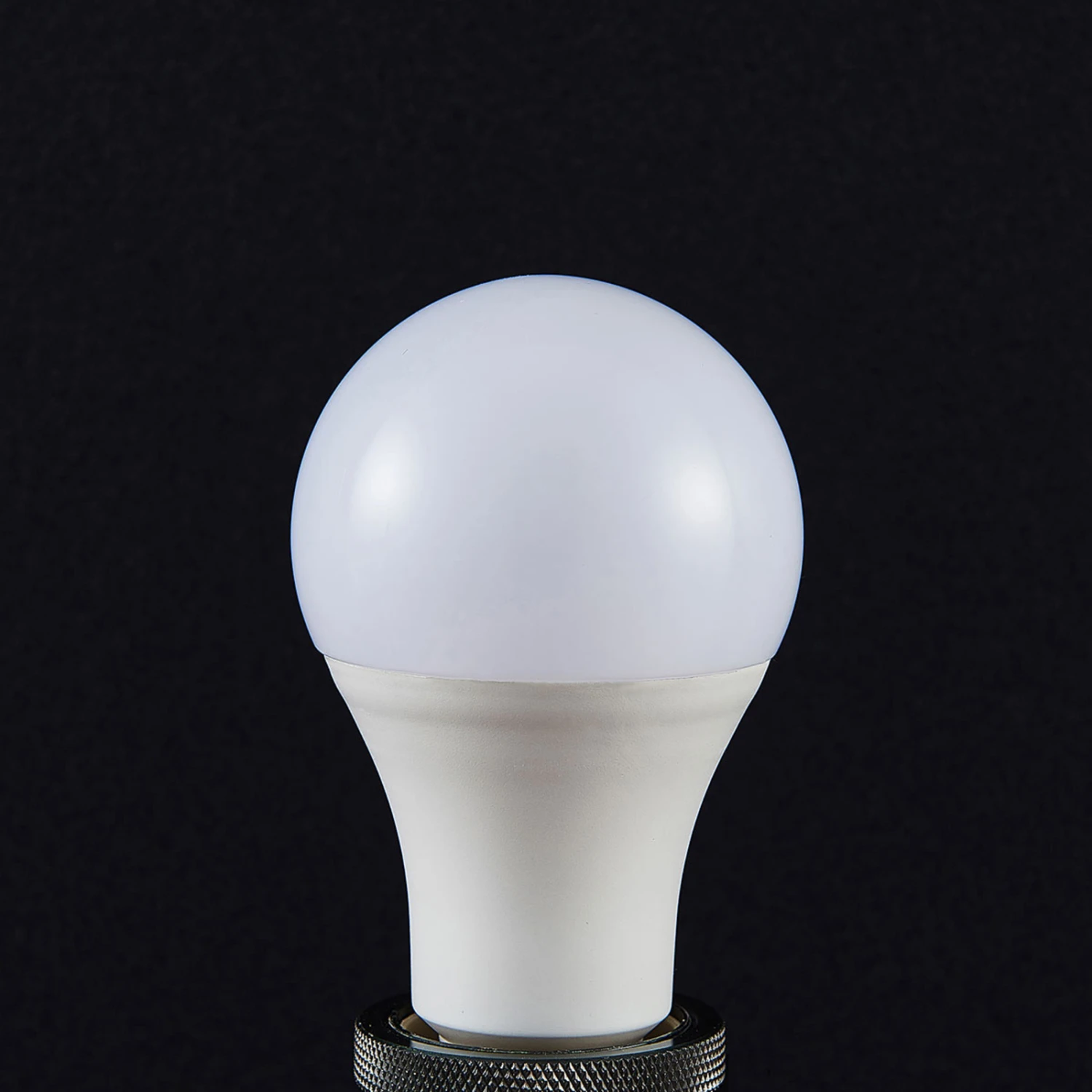 Prios Smart LED-Lampe Wifi E27 10 W, 2.700 K, RGB 8 Prios Smart LED-Lampe Wifi E27 10 W, 2.700 K, RGB – Bild 6